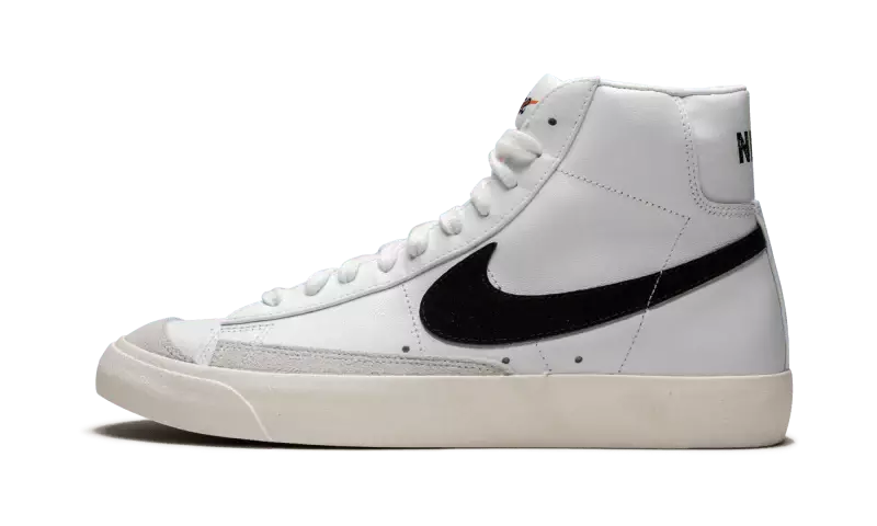 blazer-mid-77-vintage-white-black-843243_5000x