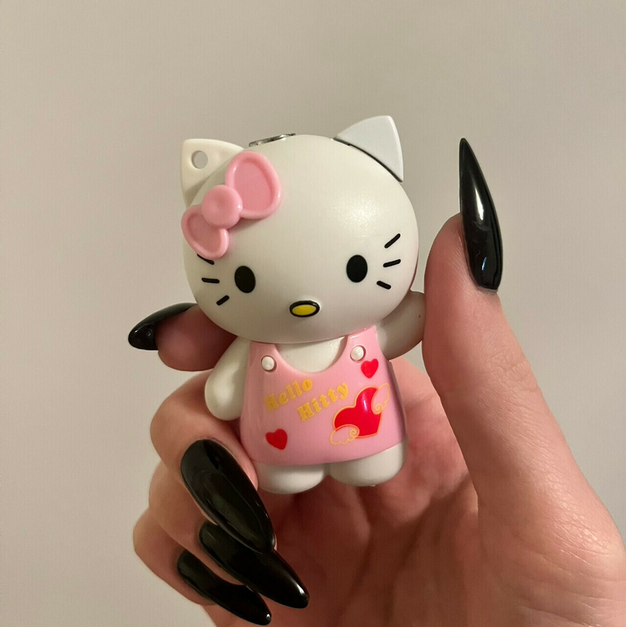 unusual hello kitty products - Ilustrasi 2