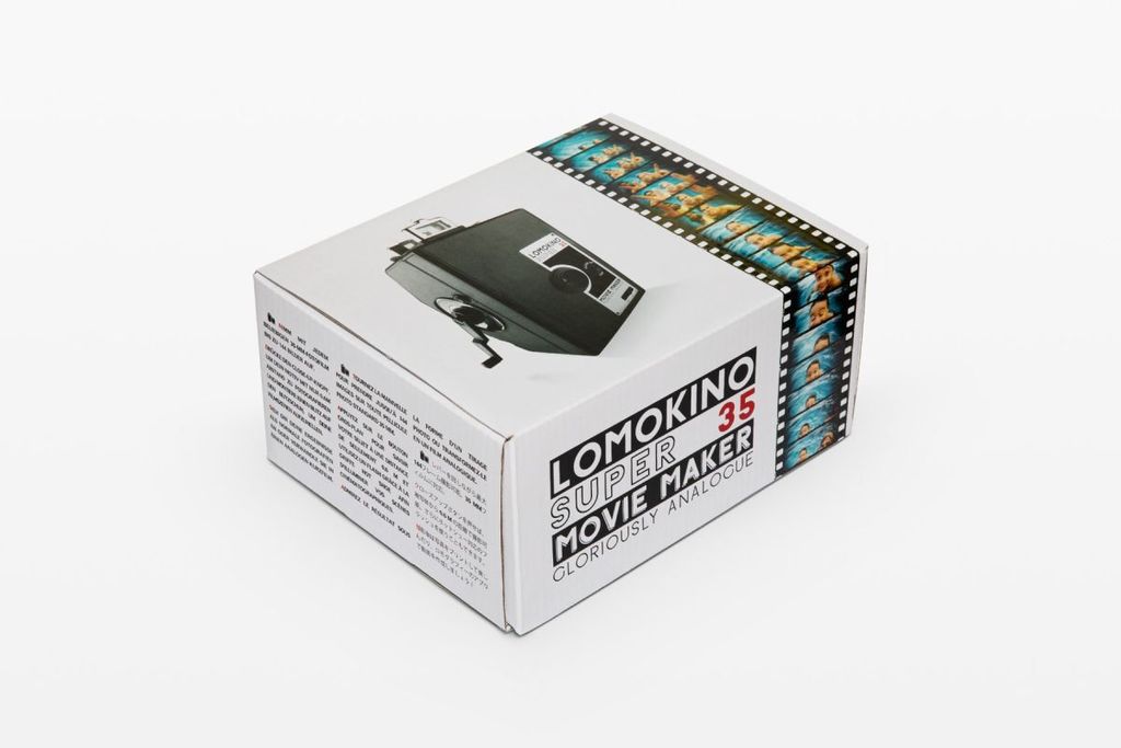 lomokino-packaging_laying-quarter