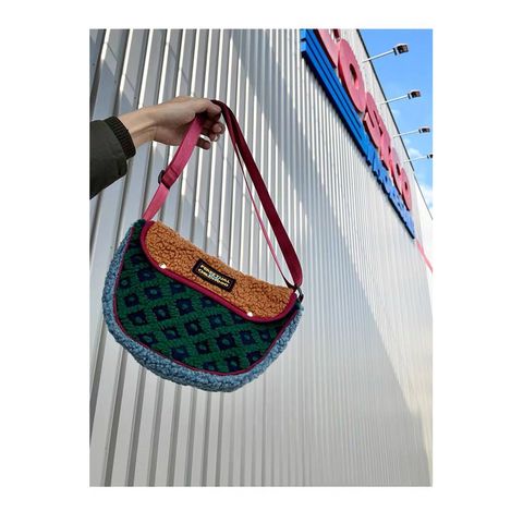 tw-11134207-7r992-lsdrdzkssamq7b