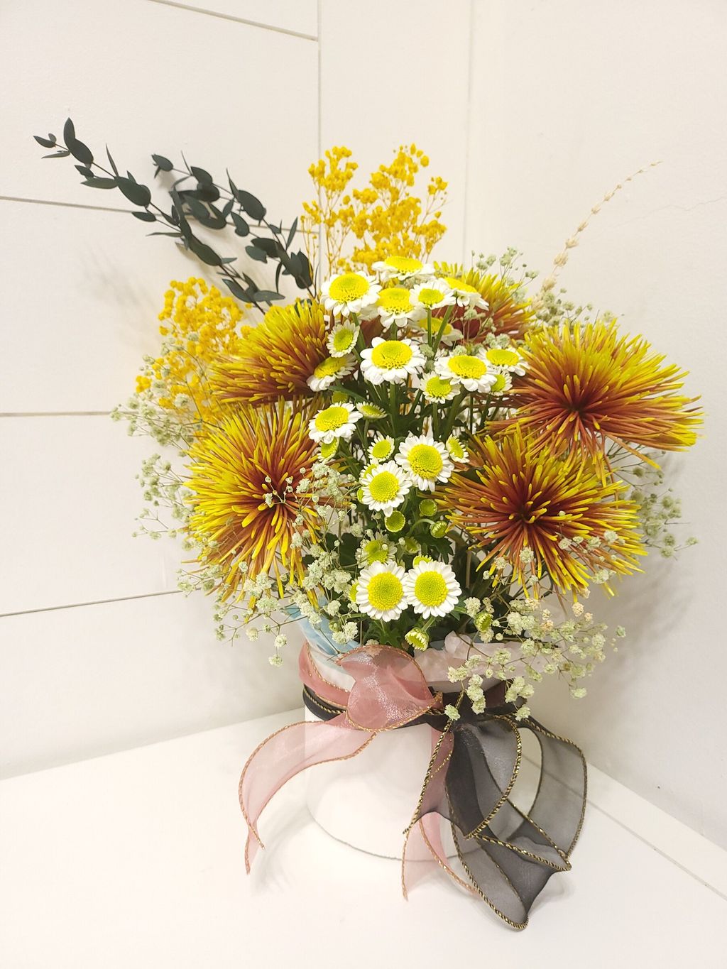 Motherly Love With Golden Bouquets