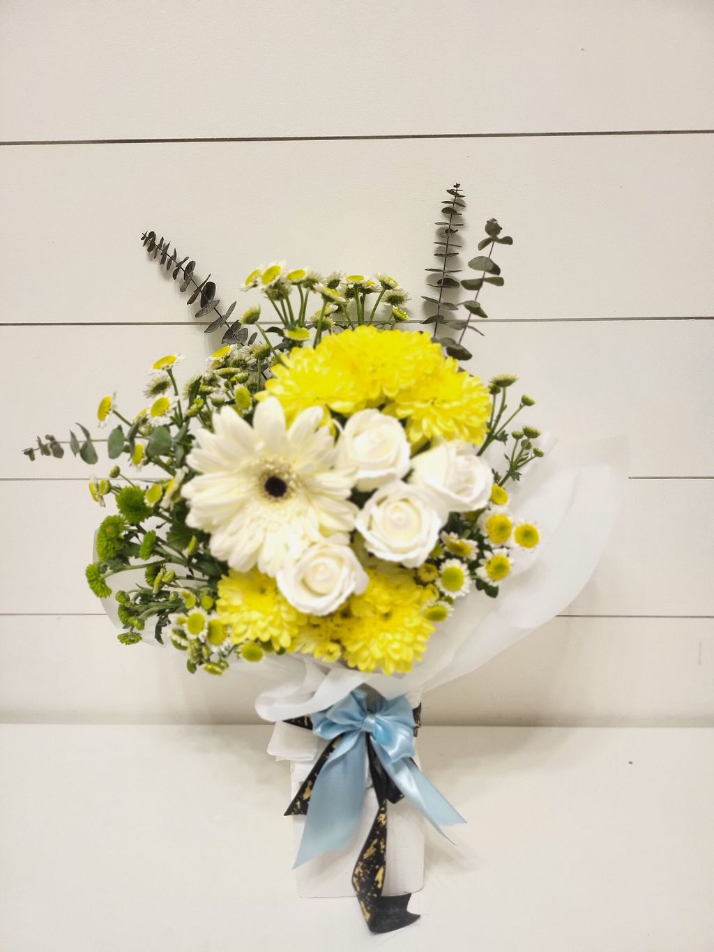 Yellow And White Daisy Bouquet