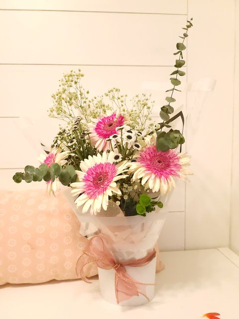 Pink And White Gerbera Bosquet