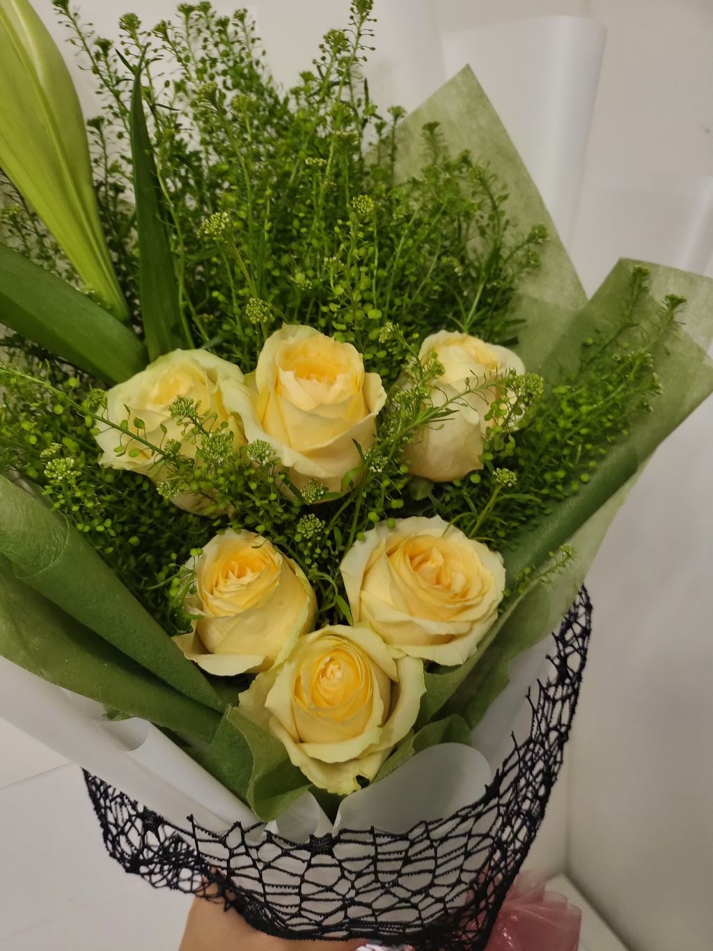 Luxury Yellow Rose Wedding Bouquets