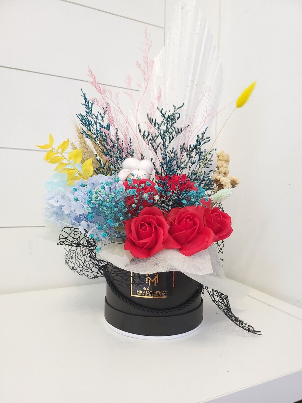 An Exotic Premium Flower Bouquets For Her