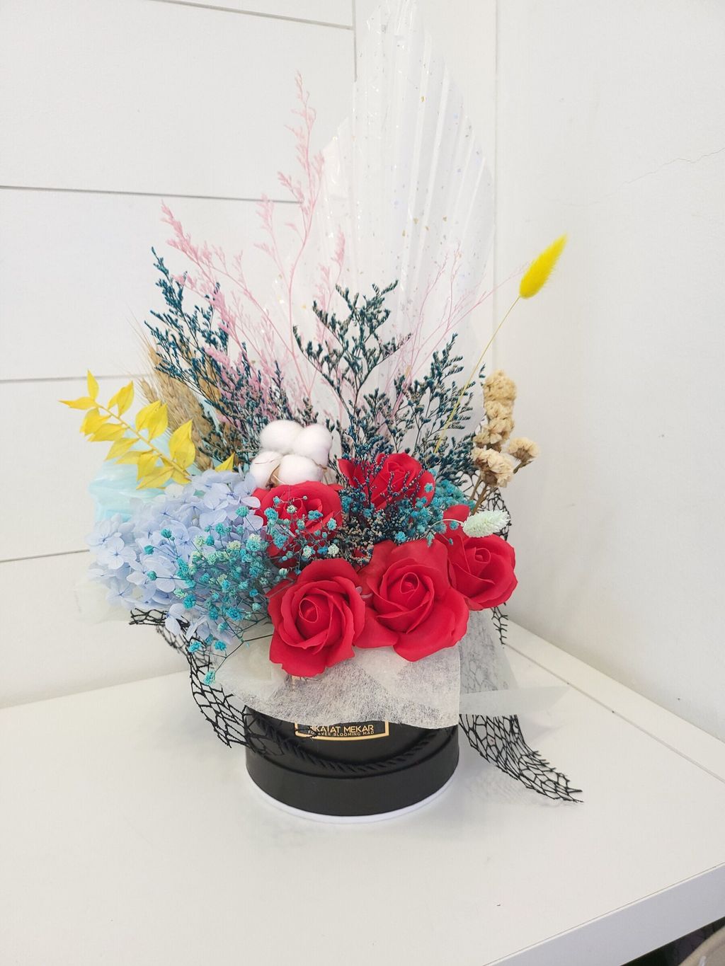 An Exotic Premium Flower Bouquets For Her