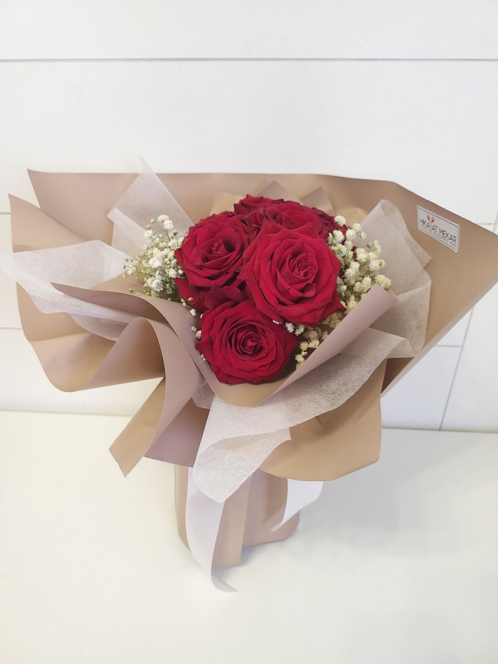 Red Roses With Baby Breath Floral Bouquets