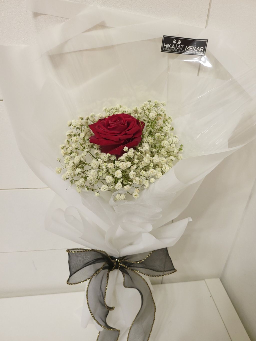 A rose With Diamond Darlings Bouquets