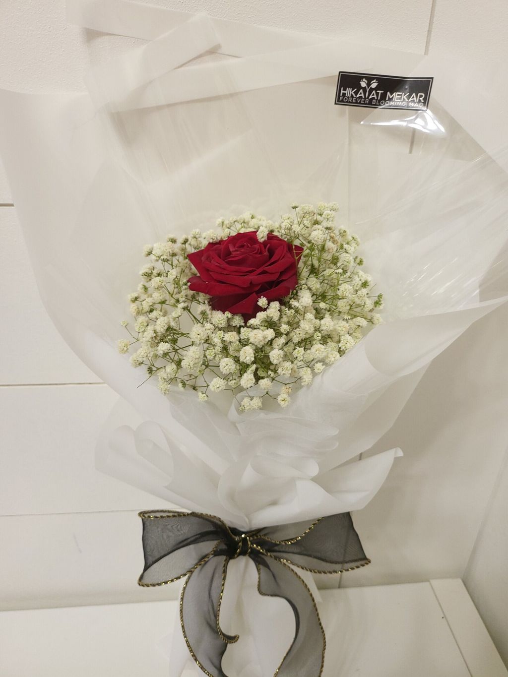 A rose With Diamond Darlings Bouquets