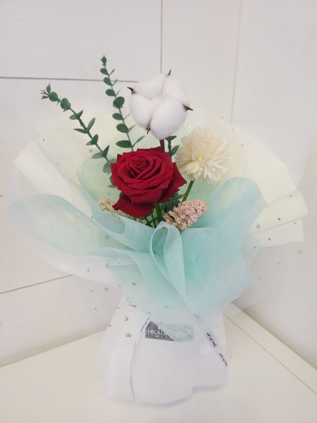 Combinations of Fresh, Preserved, & Artificial Flowers Bouquets