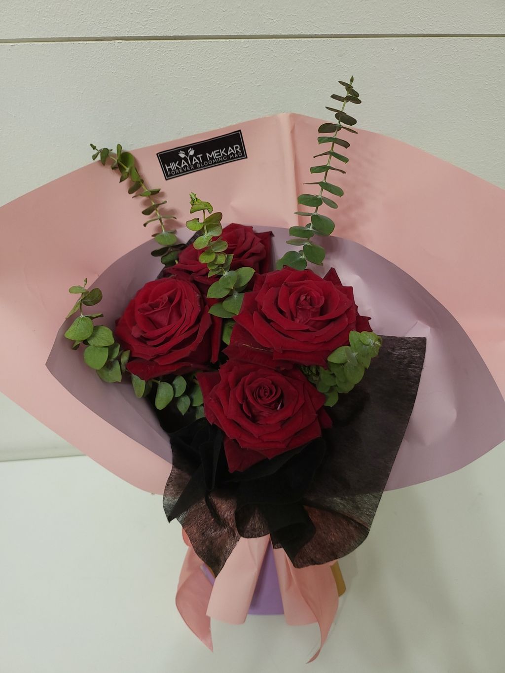 Four Rose With Green Bouquets