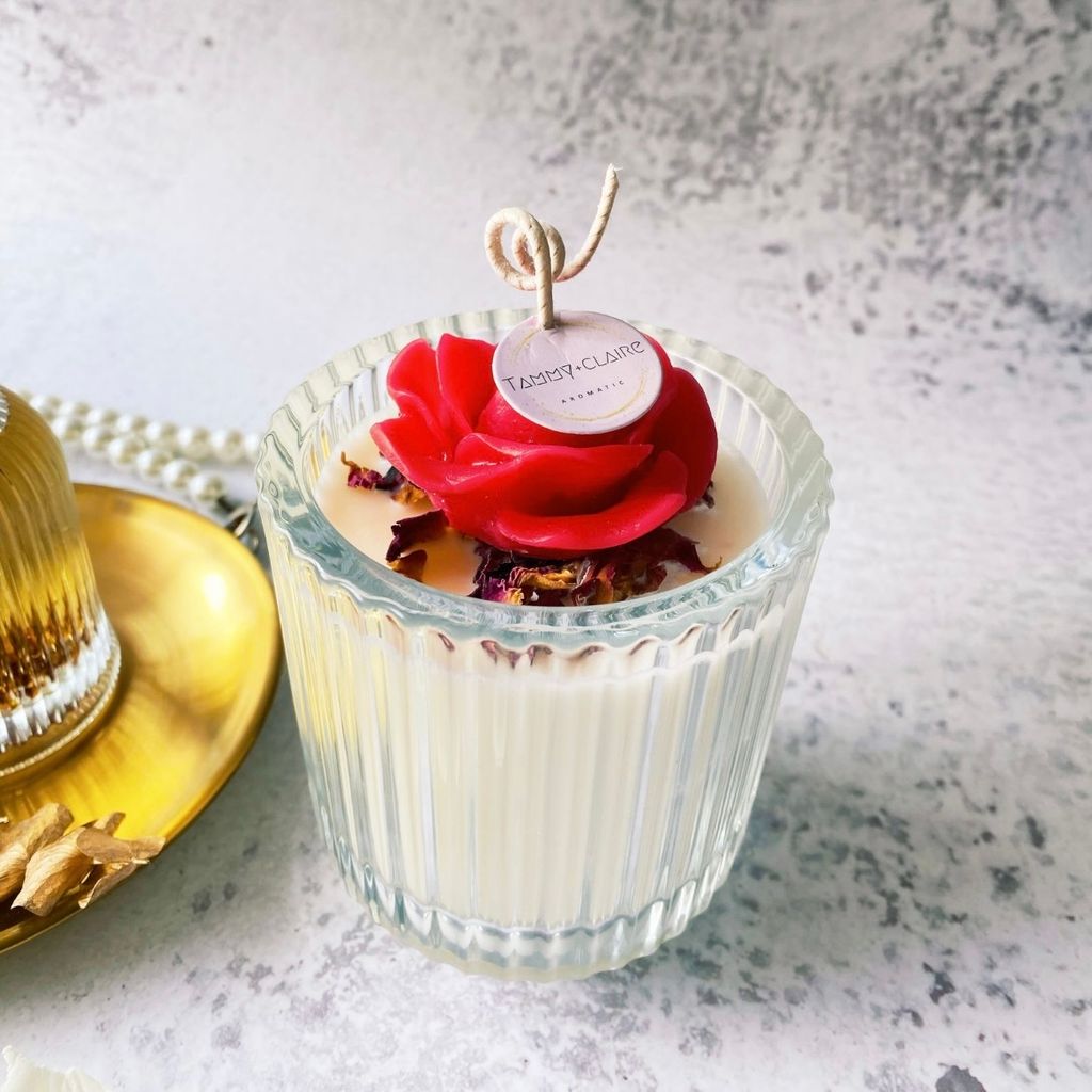 ADA61988-8D1F-4513-A558-906F9820D96C