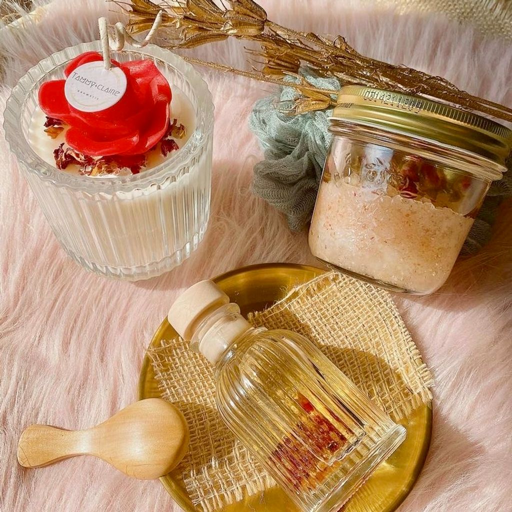 ECEA3156-3459-4EB2-94D1-7E099B534DB0