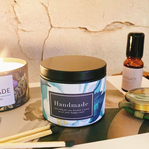 A4EB6193-8F25-4DB2-A107-852057C212FC