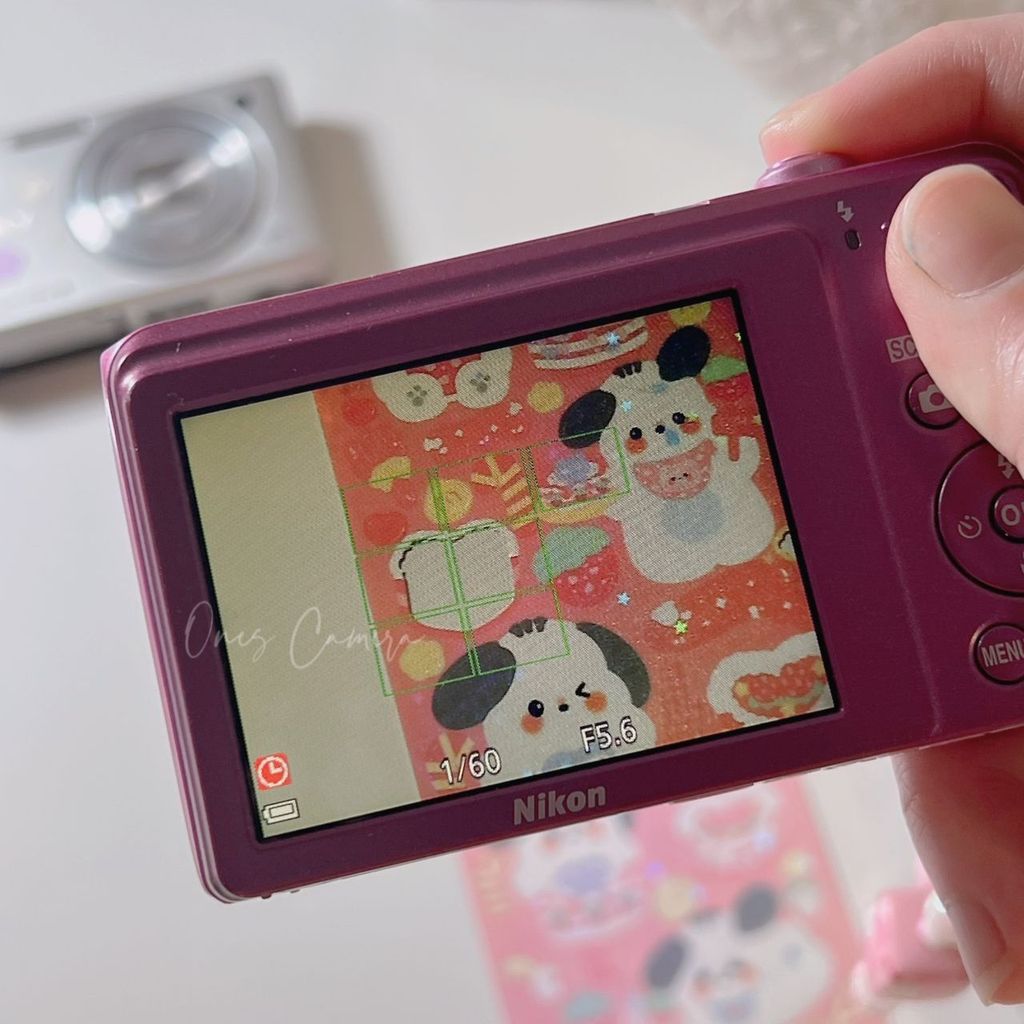 Nikon coolpix a300 ピンク 915qDW6Pf3L._UF350,350_QL80_.jpg