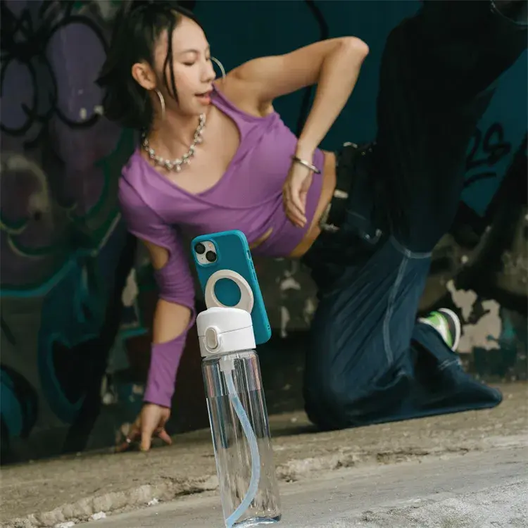 imgi_8_intro_aquastand_section-1-6