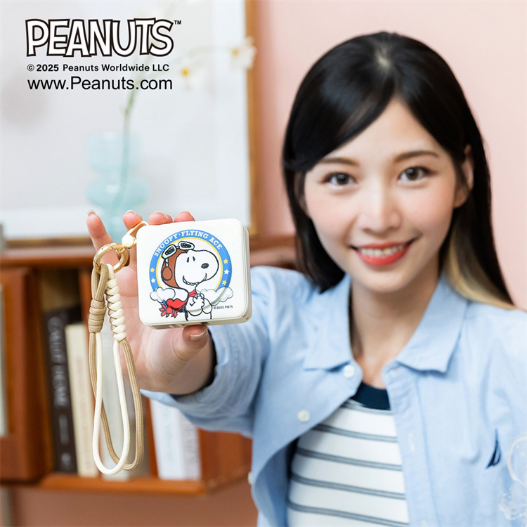 infoThink 史努比系列八合一MAX行動電源(飛行) (3)