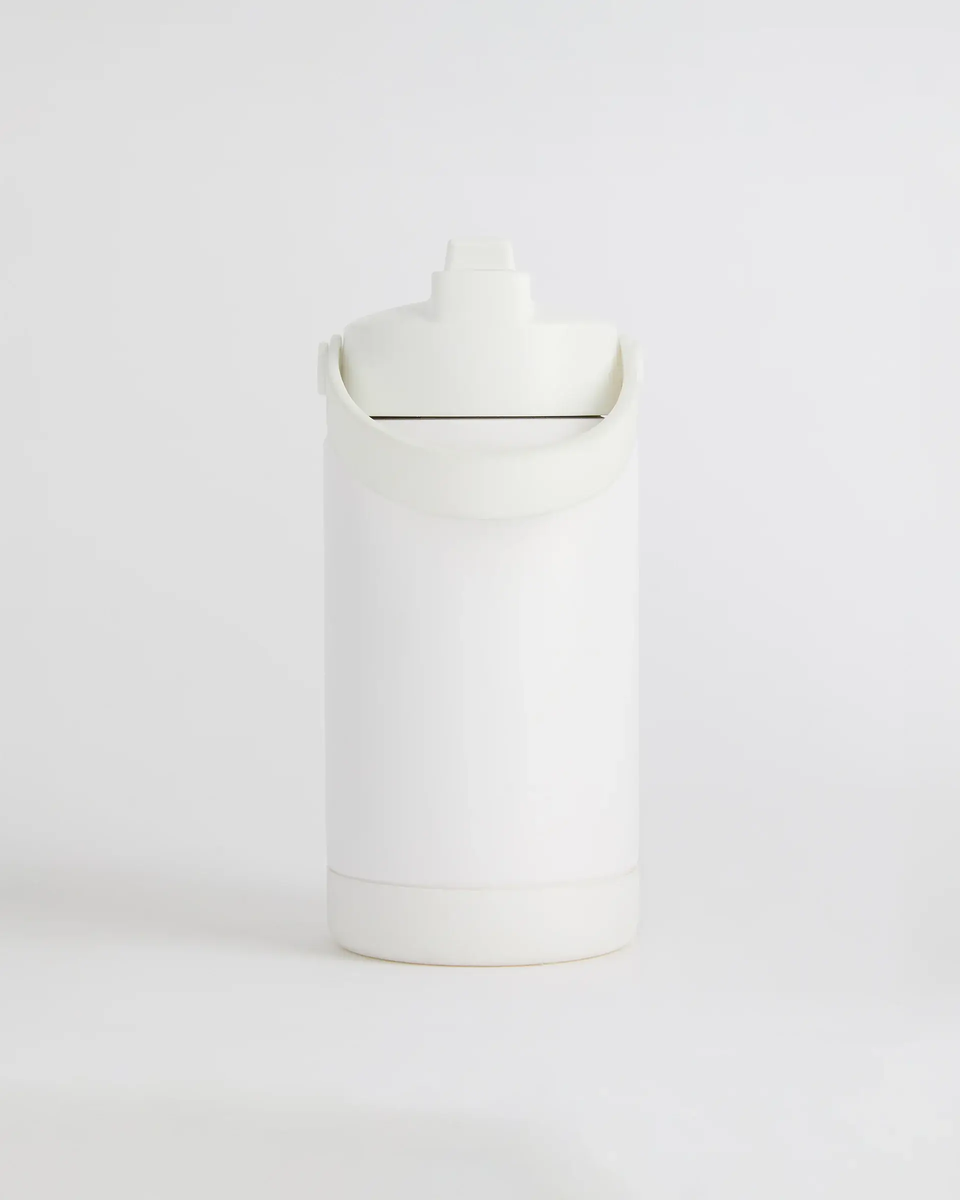 ADA_WATERBOTTLE_WHITE_2