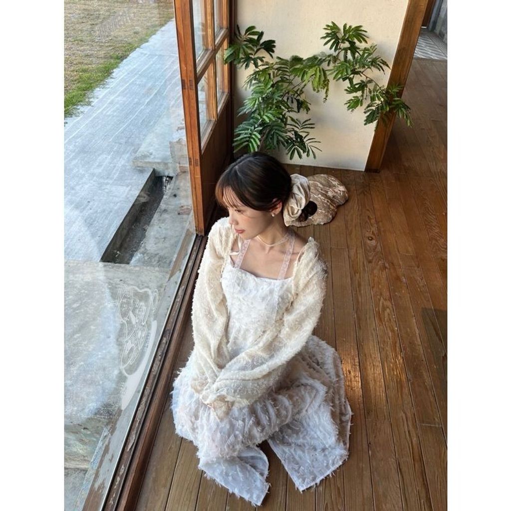 sg-11134201-7rffq-m9wlym83fo9u9d