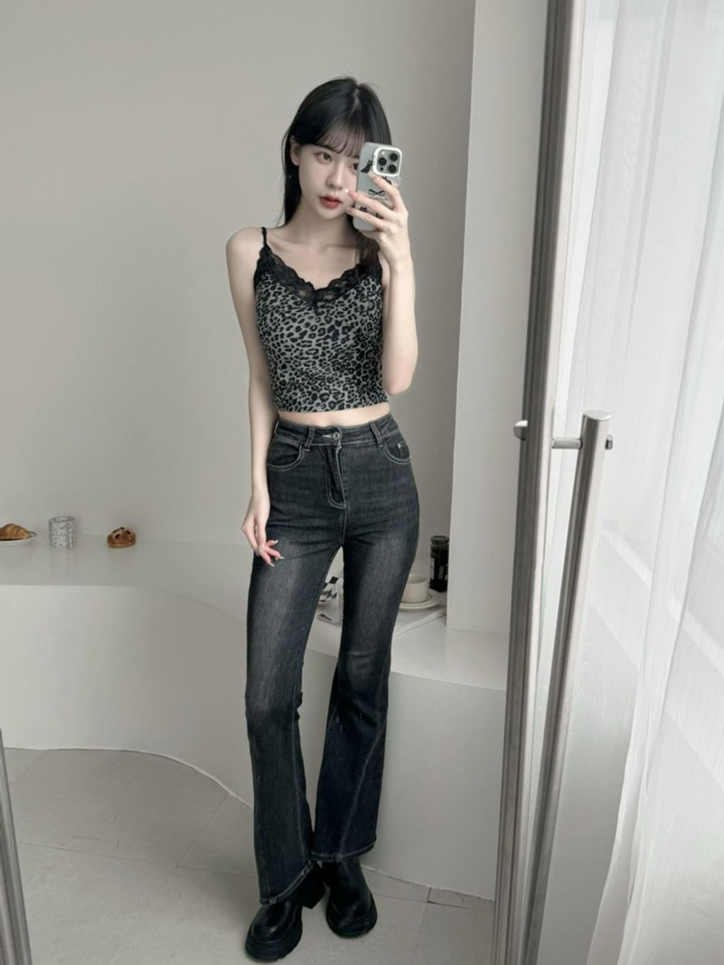 tw-11134207-7ras8-m2vz5na5umck7b