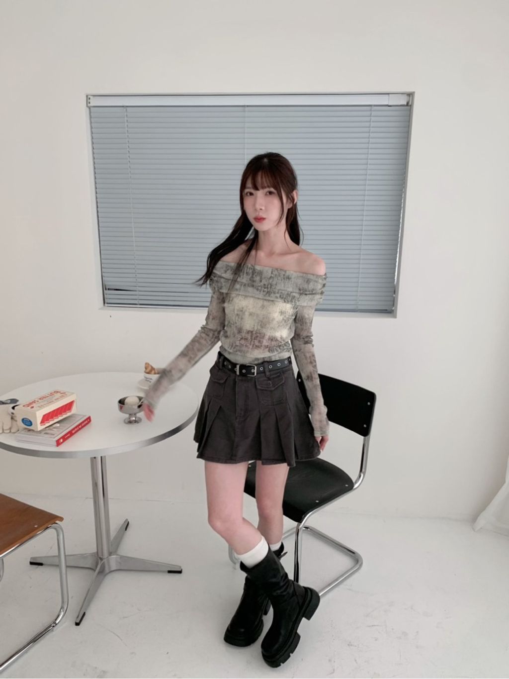 tw-11134207-7rasj-m25m1by4qdolf7