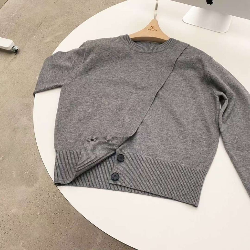 斜邊針織上衣14