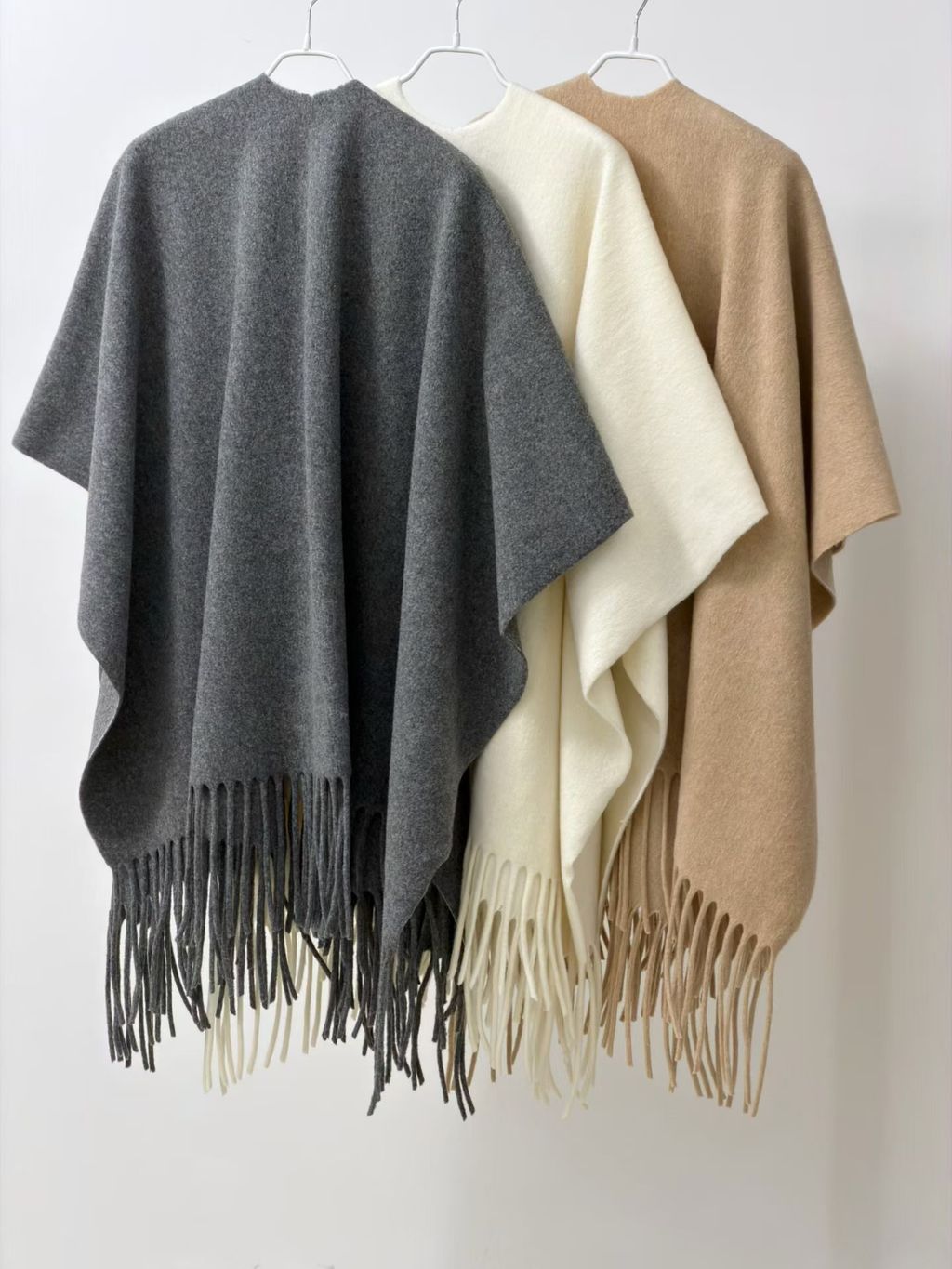 羊毛流蘇披肩2