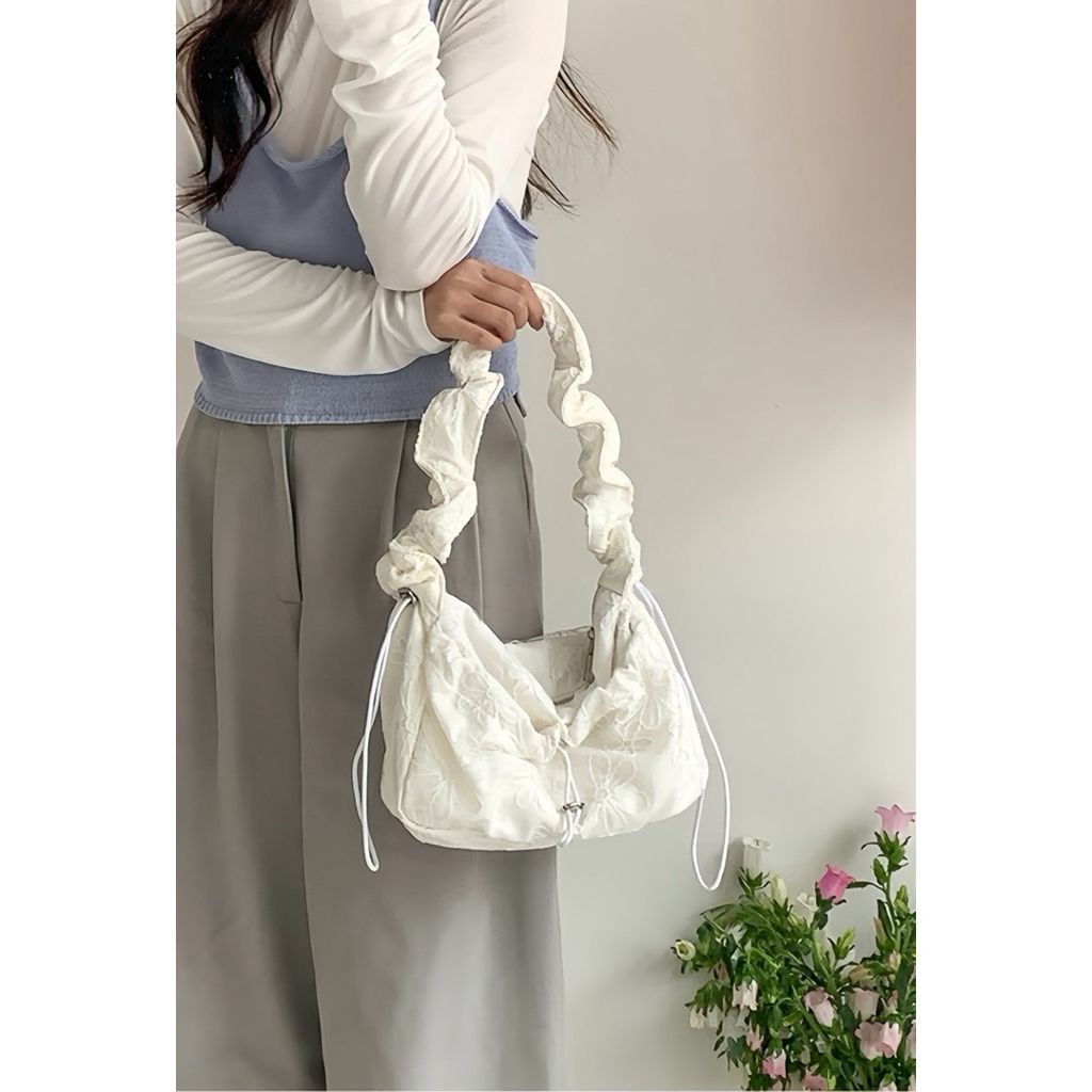 tw-11134207-820la-mocj3ypzv30g40