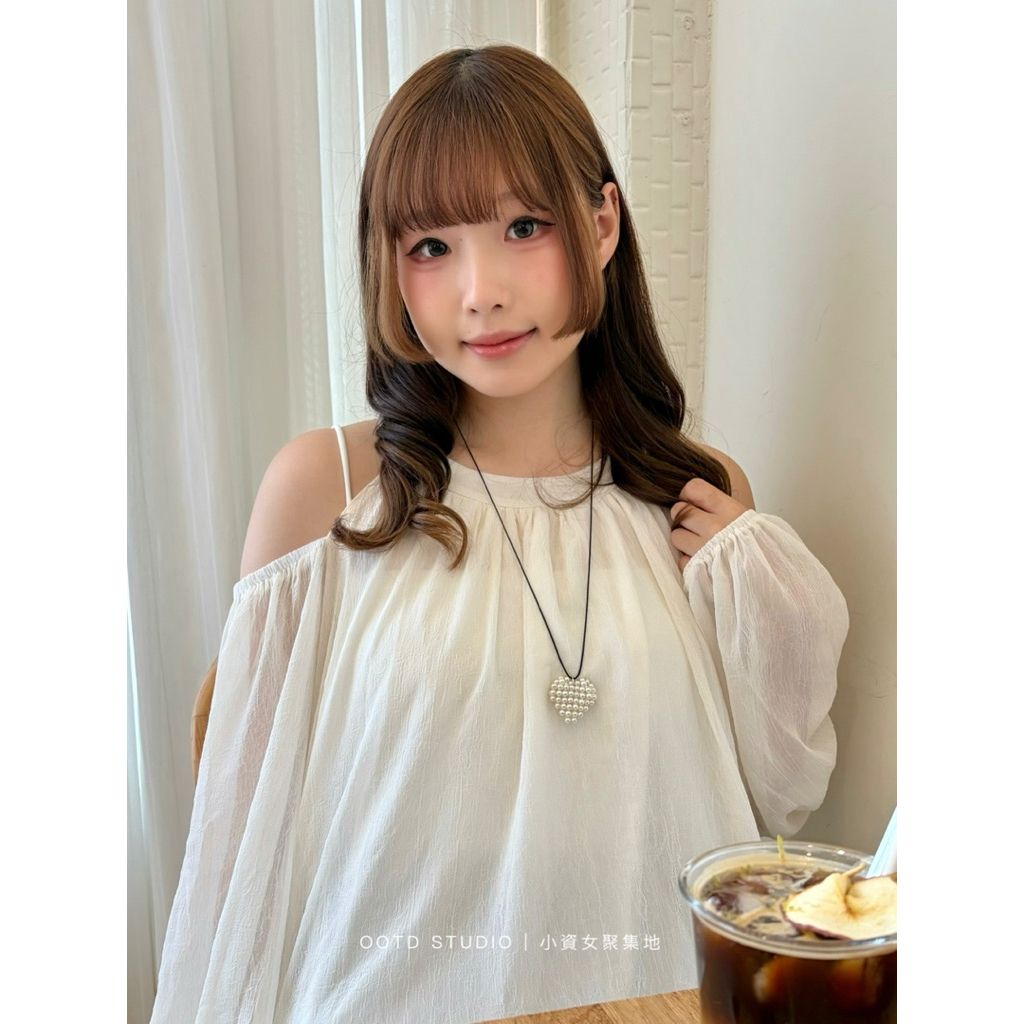 tw-11134207-820lc-mpah4sxtgpvy38