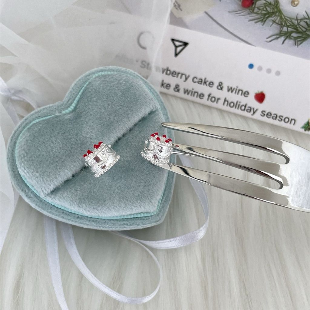 tw-11134207-81ztl-mg7bmrnjcv7z53