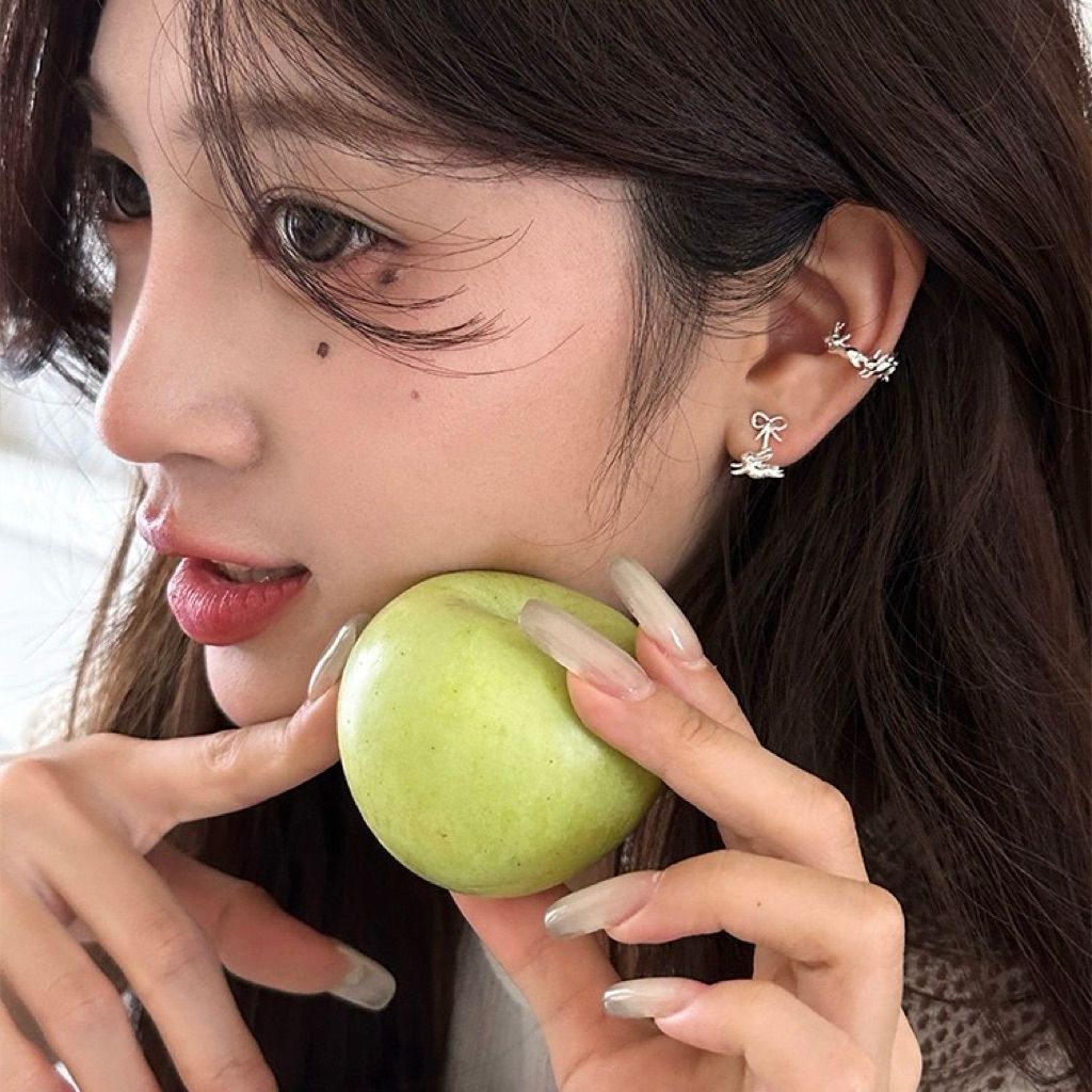 tw-11134207-81ztl-mholl8j64oox7e