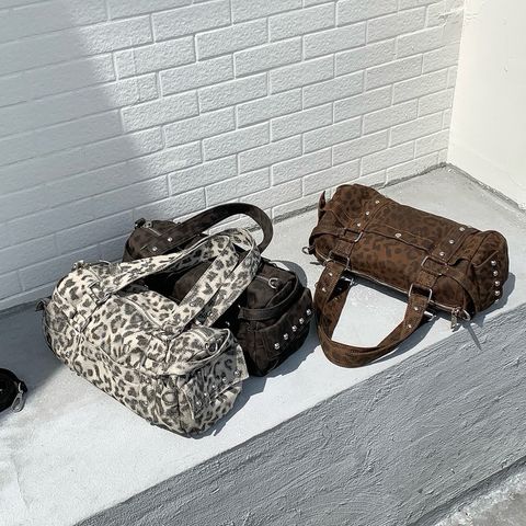 tw-11134207-81zto-mhmu3bp9xlhe32