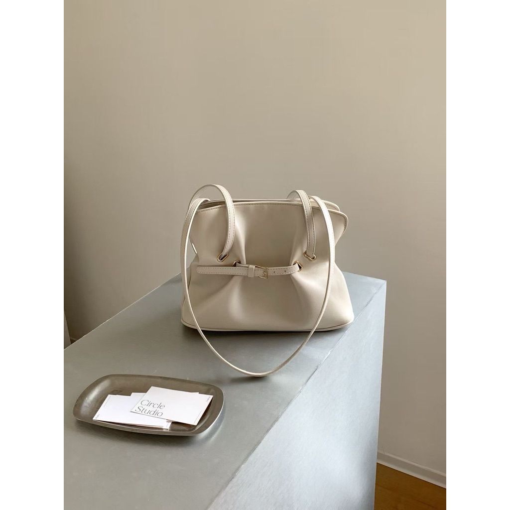 tw-11134207-81zth-mhmuhlplk0eee9