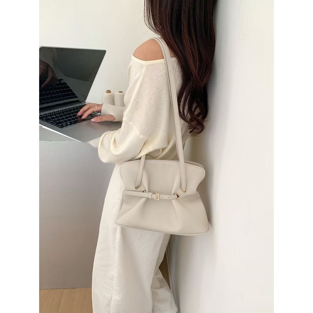 tw-11134207-81ztd-mhmudiv98mbkb0