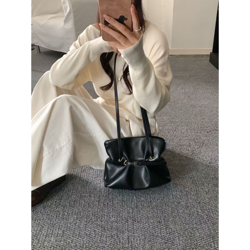 tw-11134207-81ztf-mhmudisuqhaefc