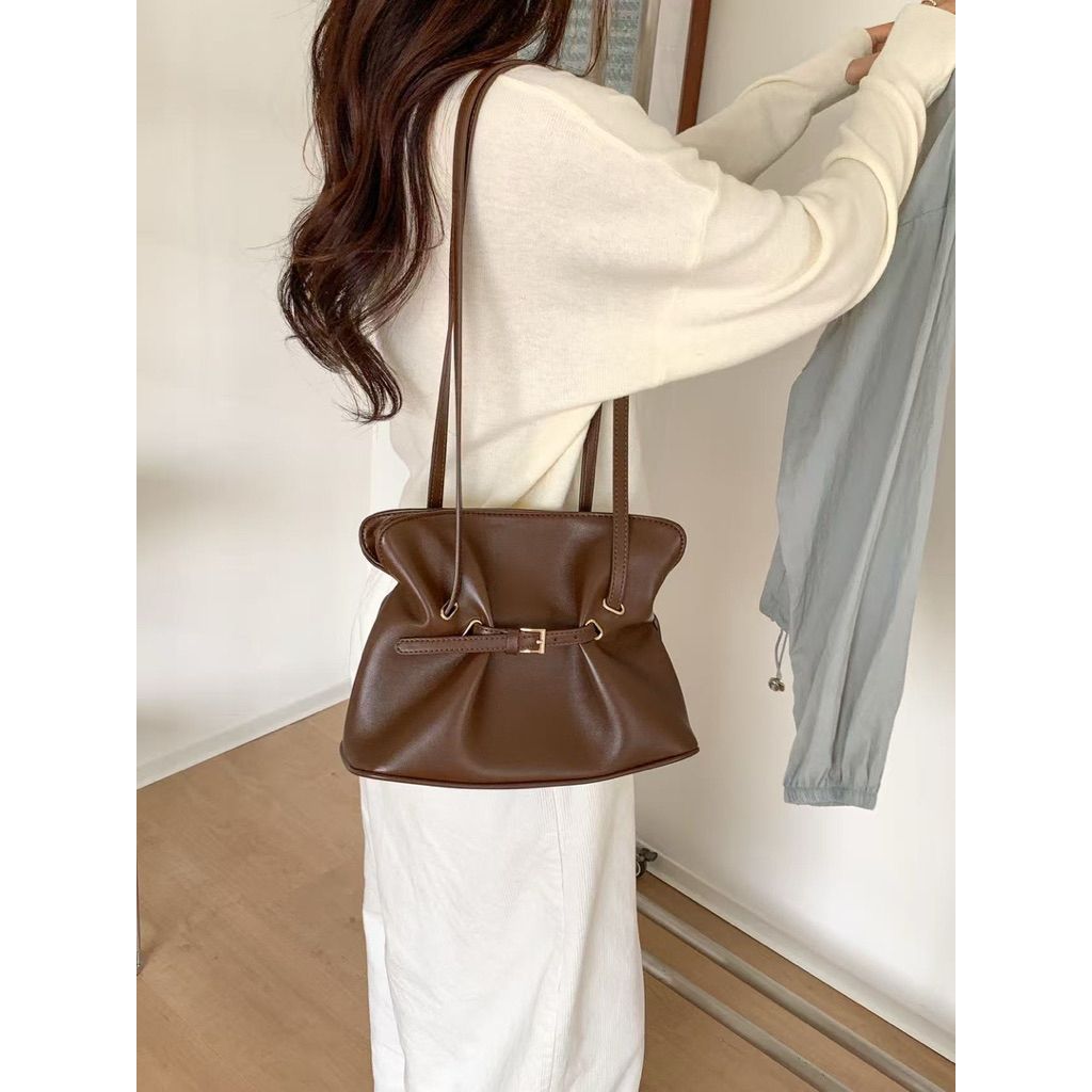 tw-11134207-81ztl-mhmuditngb9g05