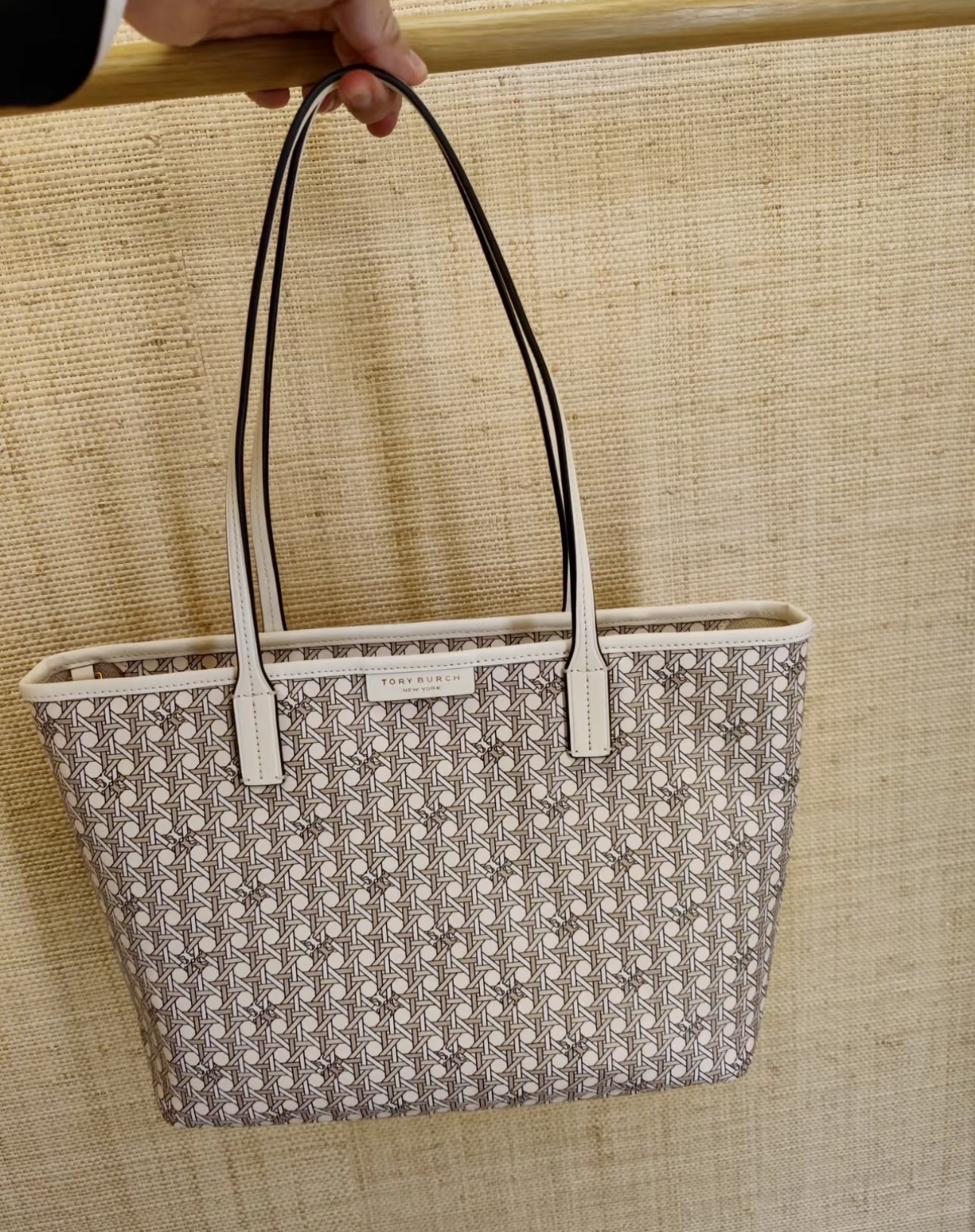 image_2D38ECD5-2CDD-49E0-B932-5DBFF457DC37_1777285704