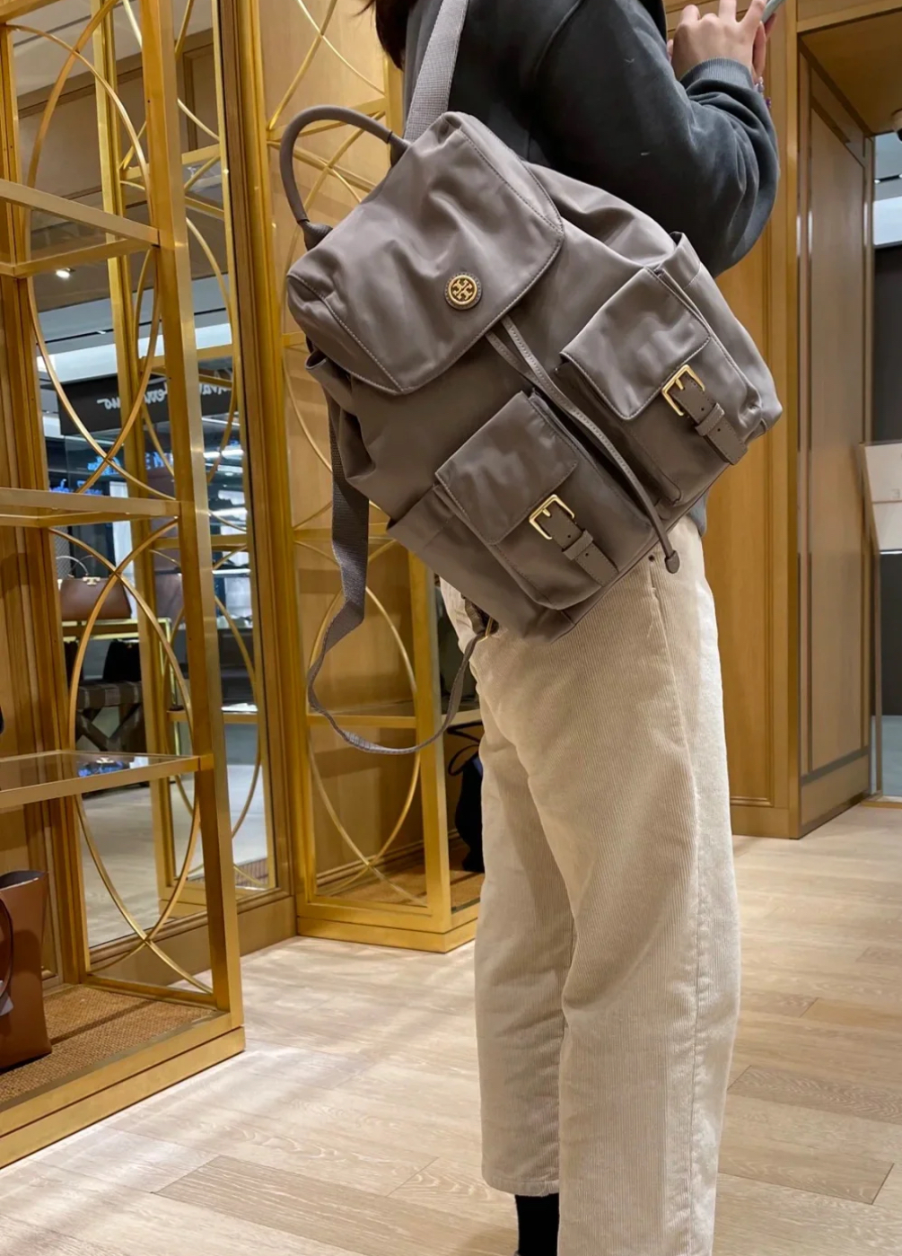 Tory burch sales clearance quinn backpack