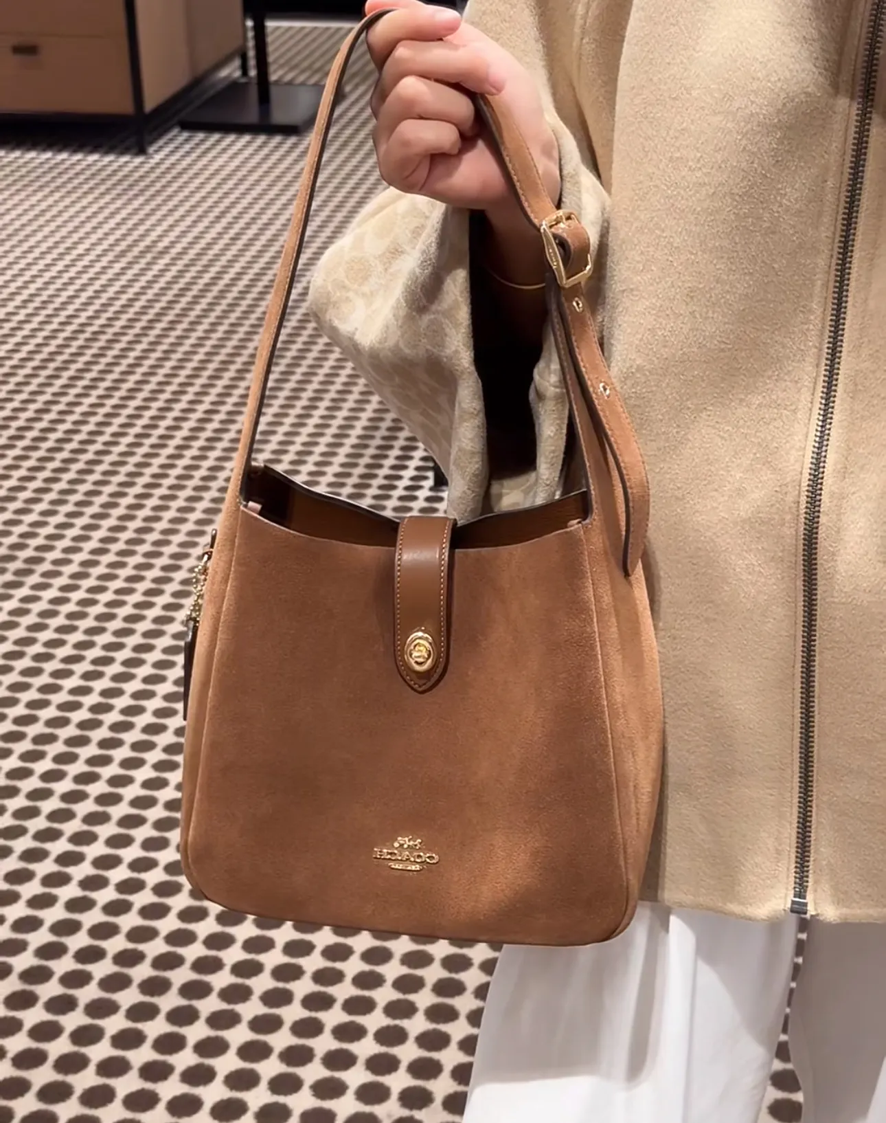 Coach hadley bag new arrivals
