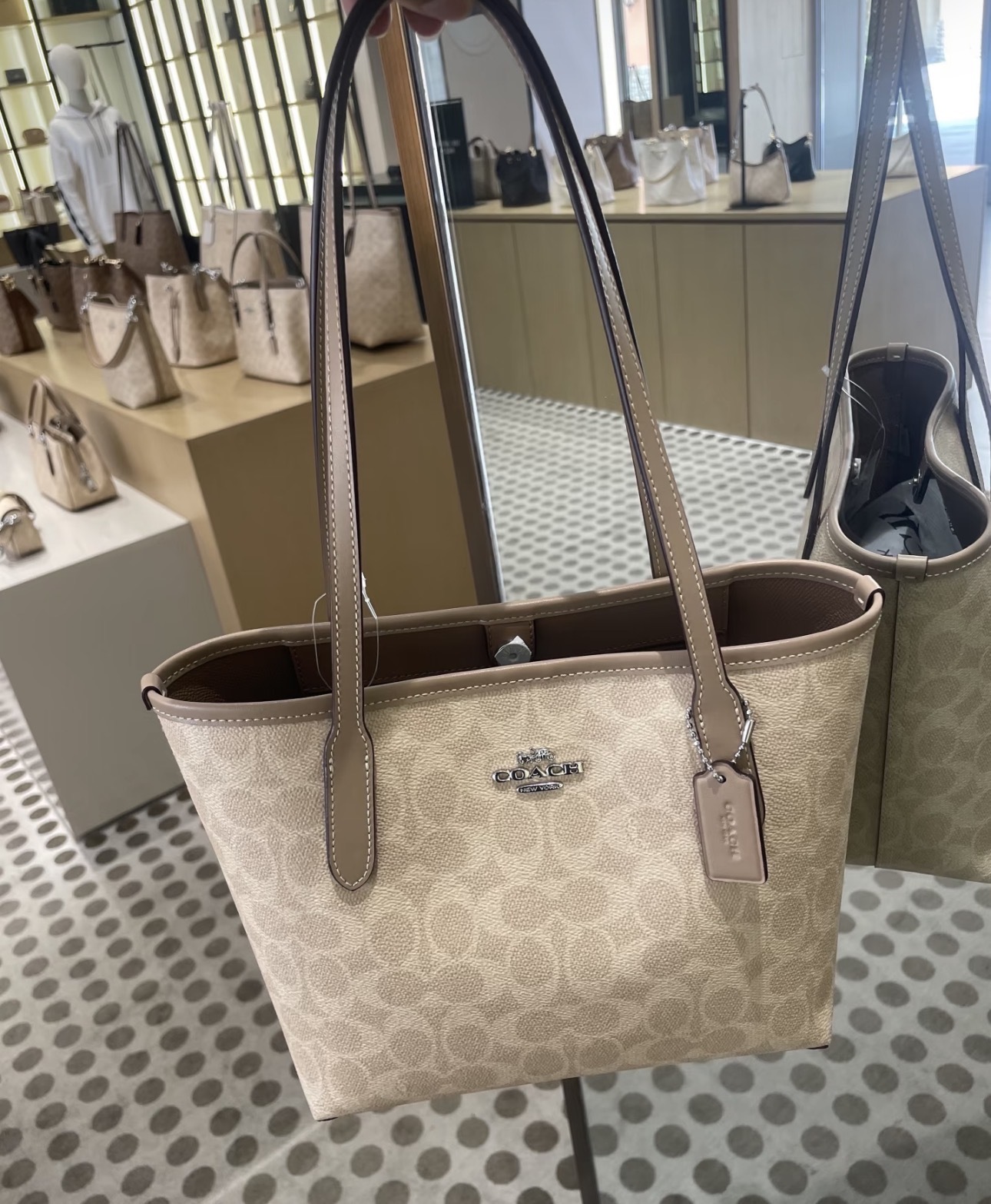 image_5E716904-CB05-4475-B681-76DD00E4FE5C_1762684435