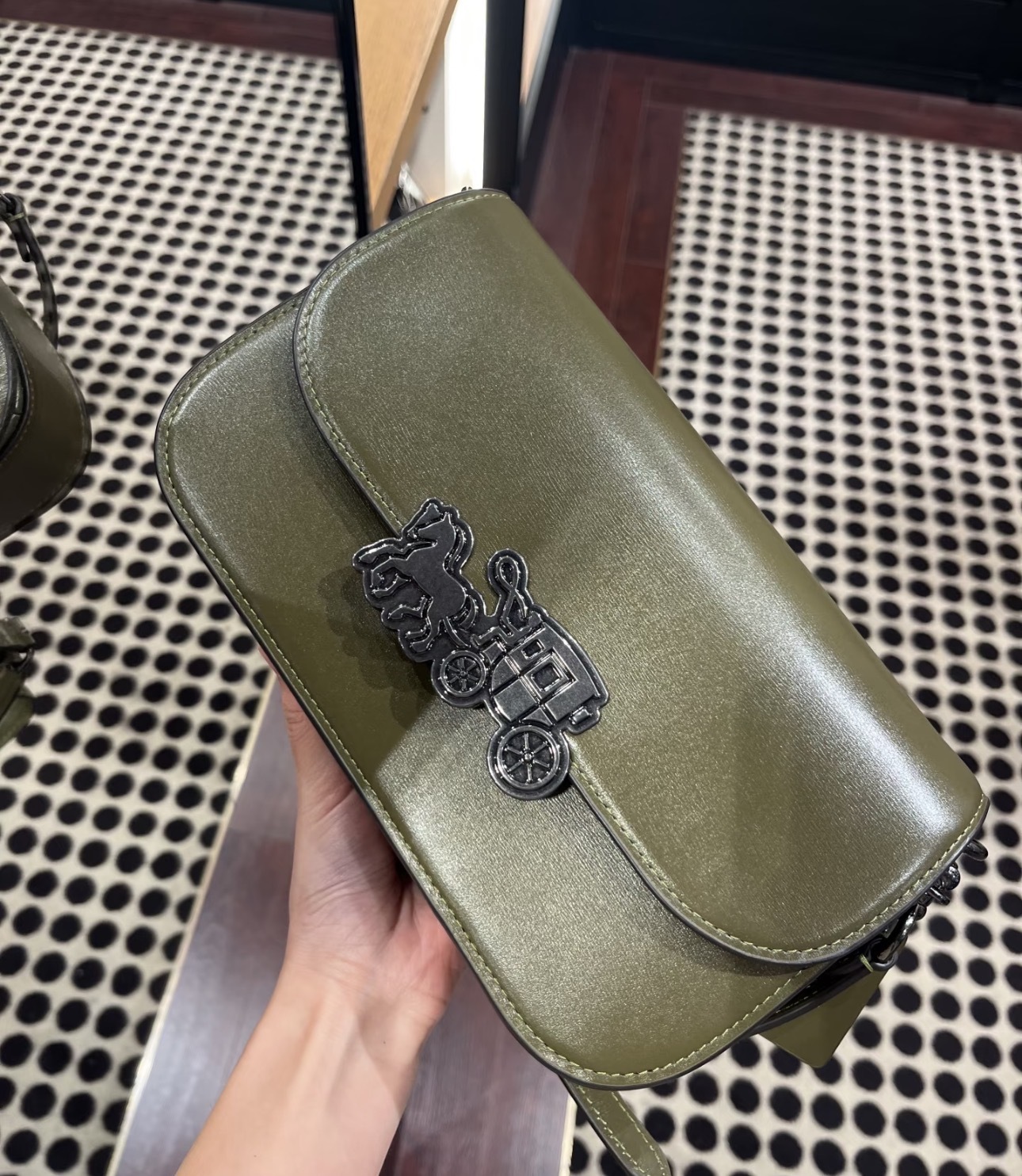 image_B3EC2B35-DB24-42C8-BFEA-25ECF93E2BA3_1763868383