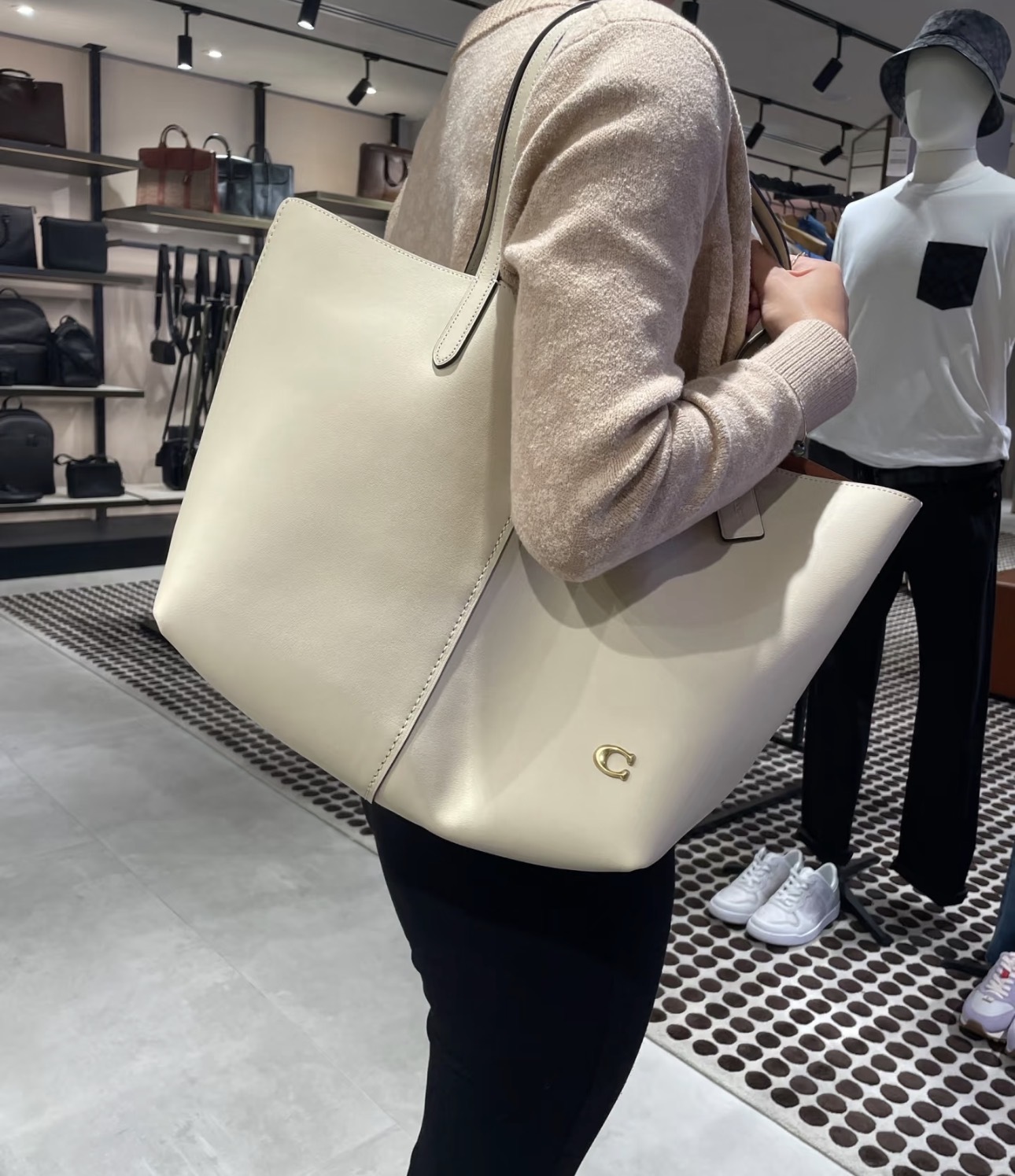 image_047C0E29-4C88-4E6D-BC05-1956C6FA62B9_1764781101