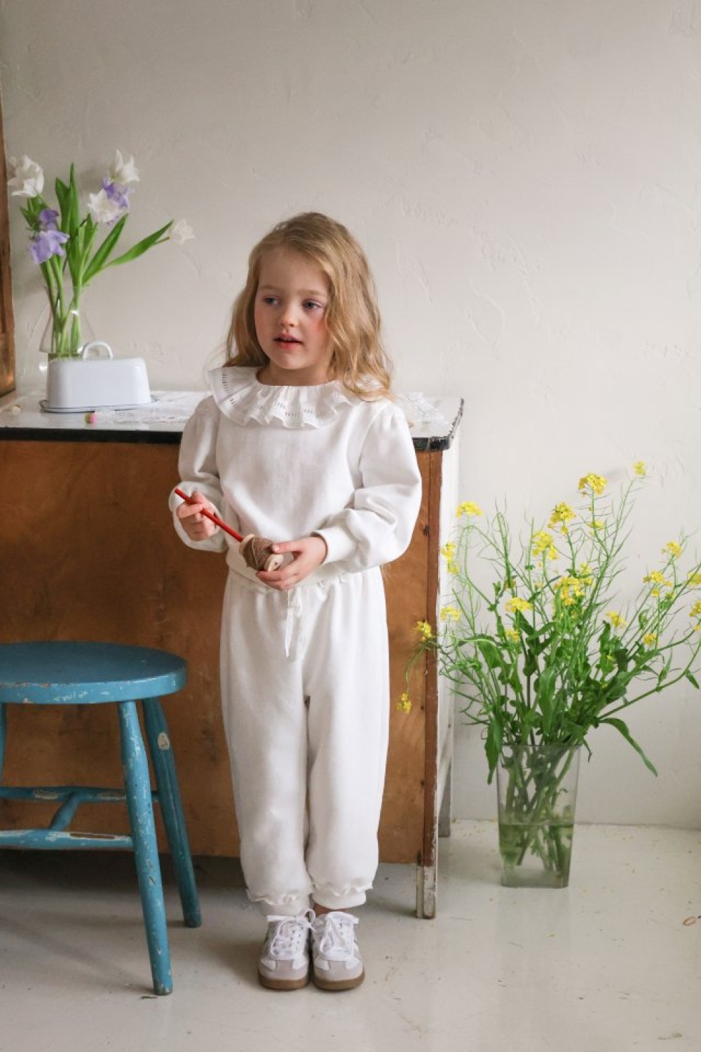 1768278052_2516652781