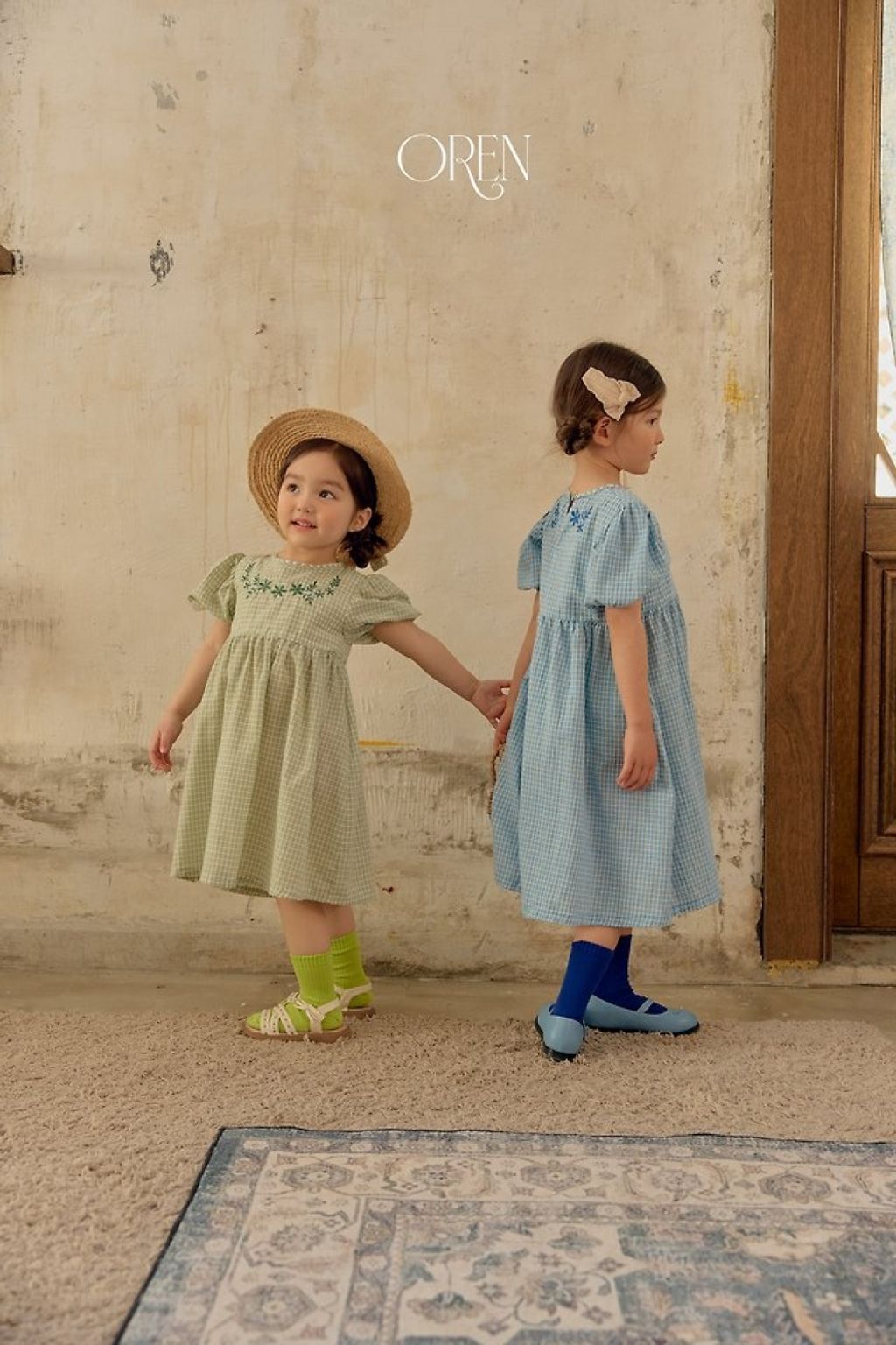 1775475037_3562949936