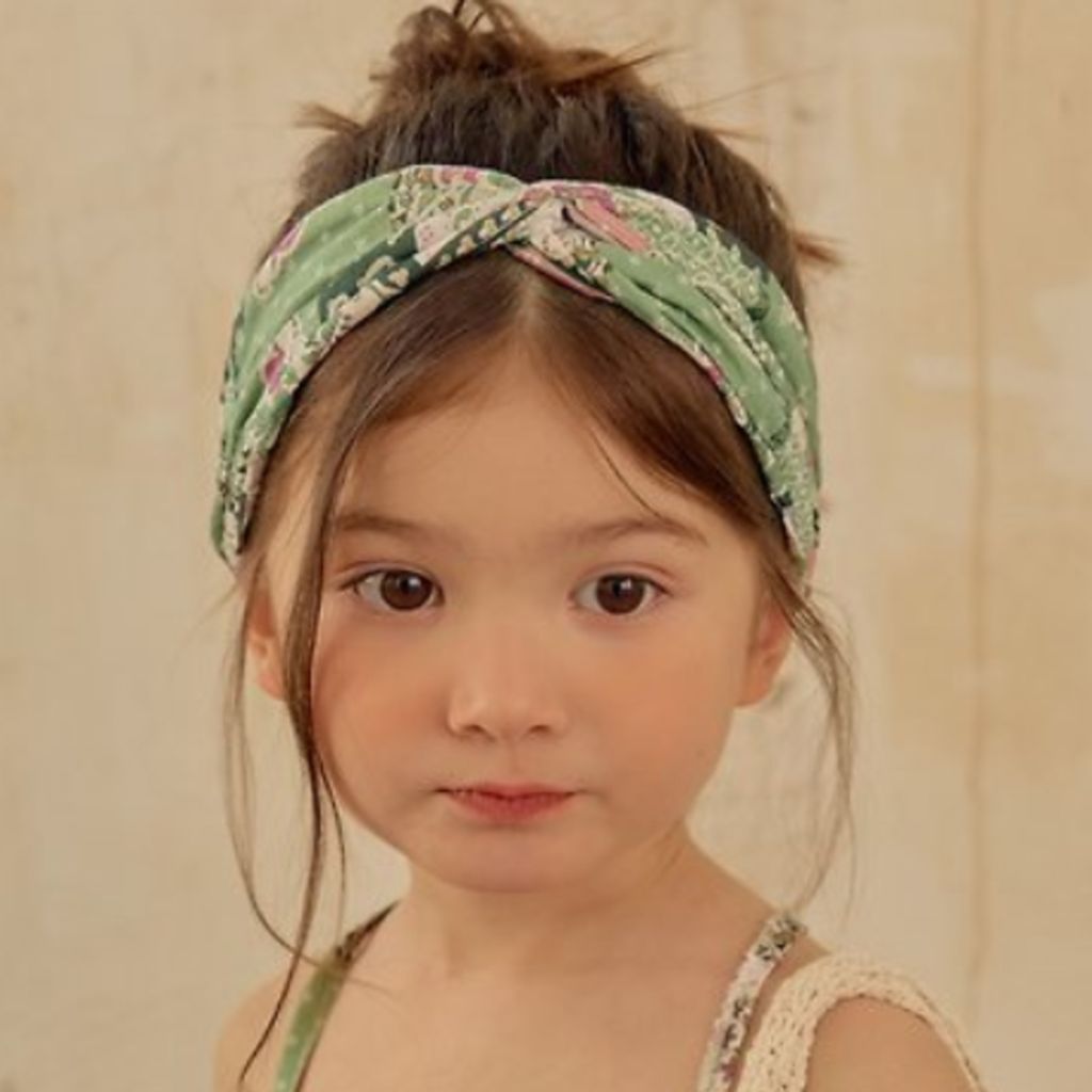 1775476833_3826772424