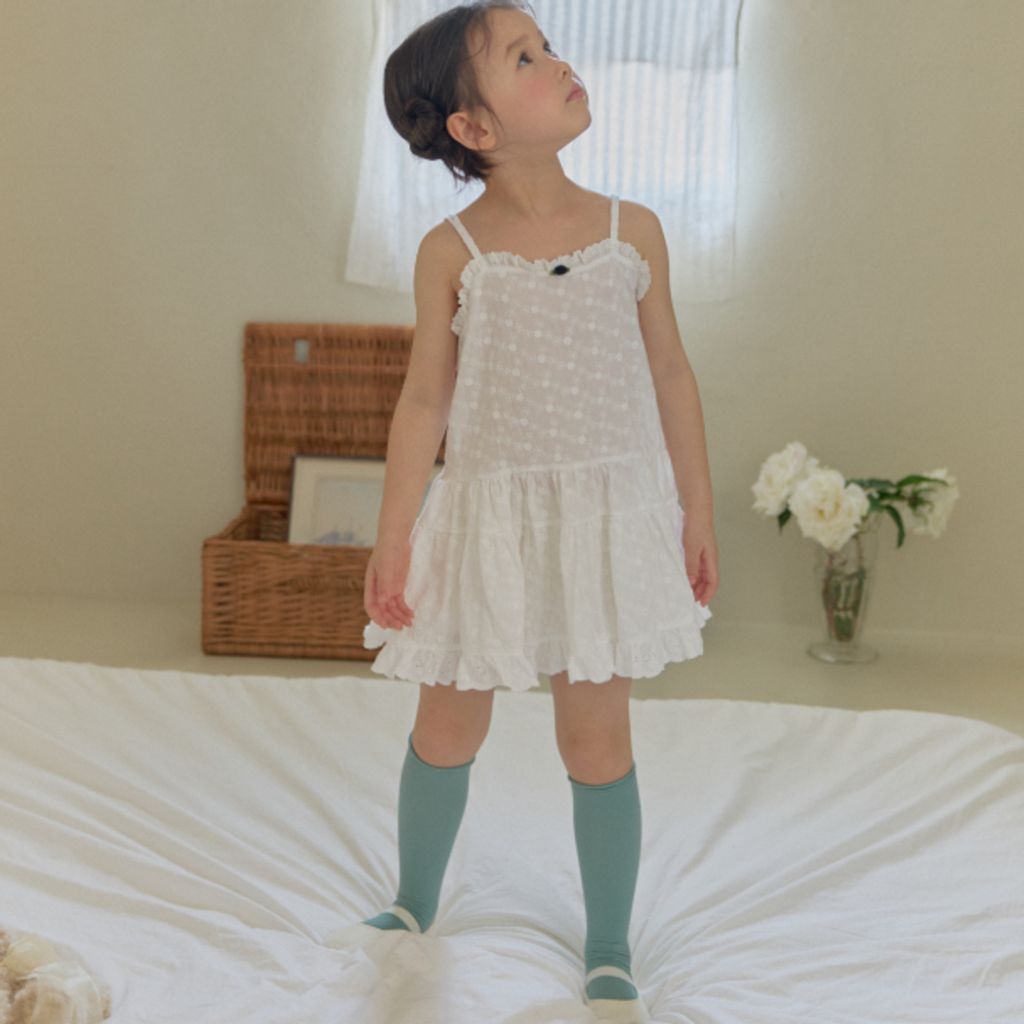 1776755446_1367129395