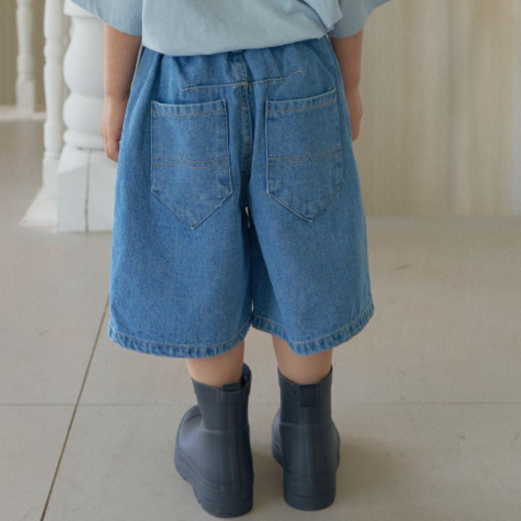 1776762413_9449894386