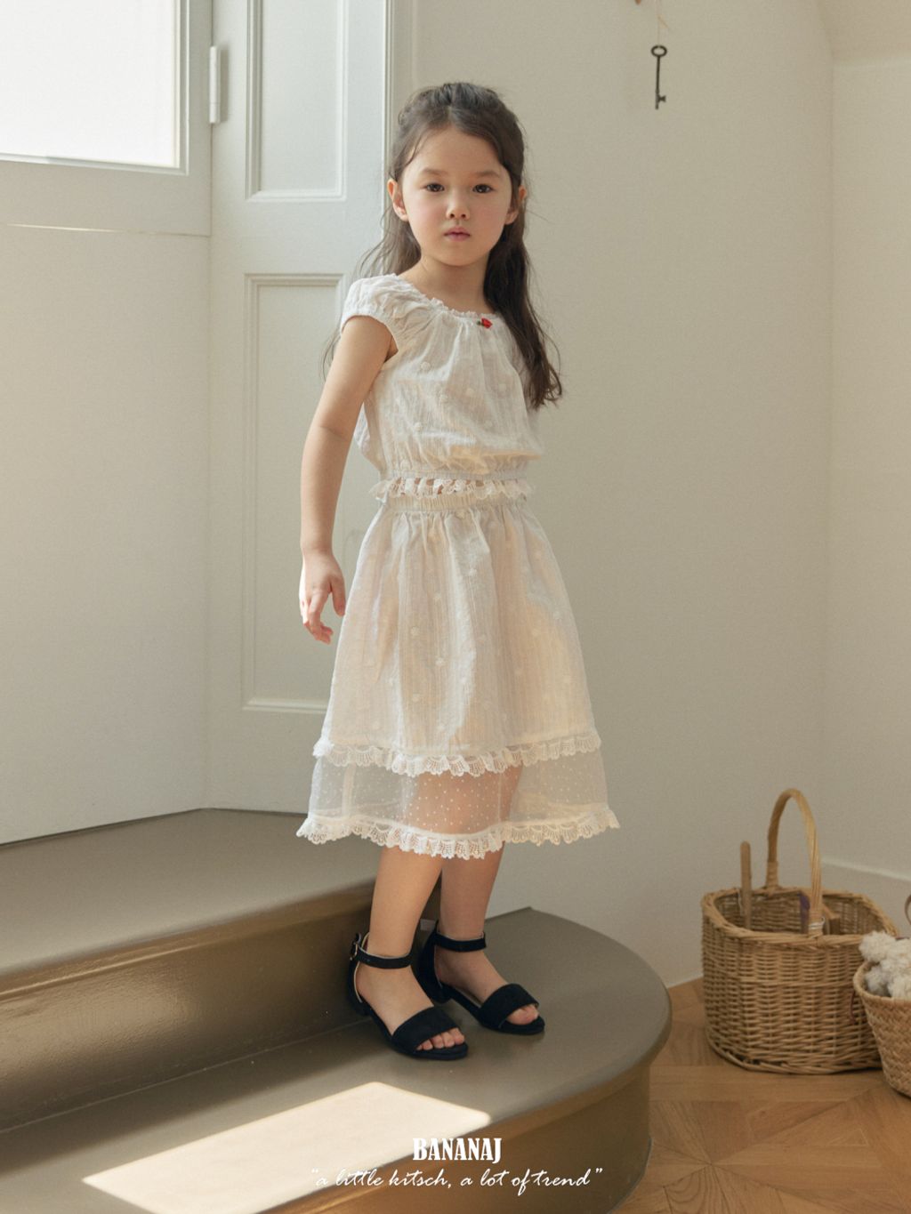 1776762956_2658443082