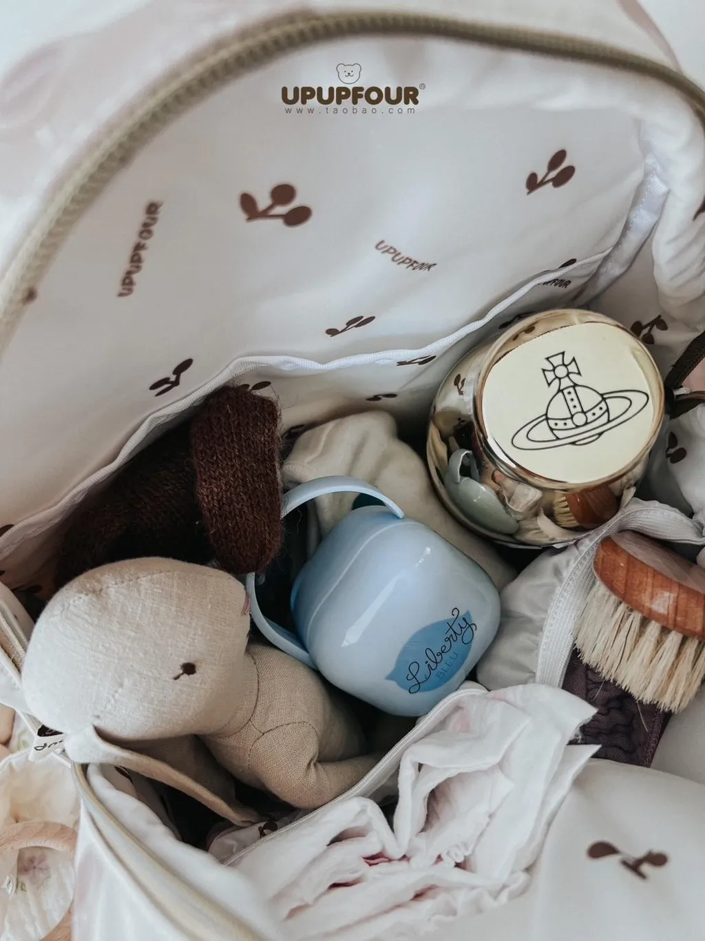 LINE_ALBUM_upupfour後背包_231007_6