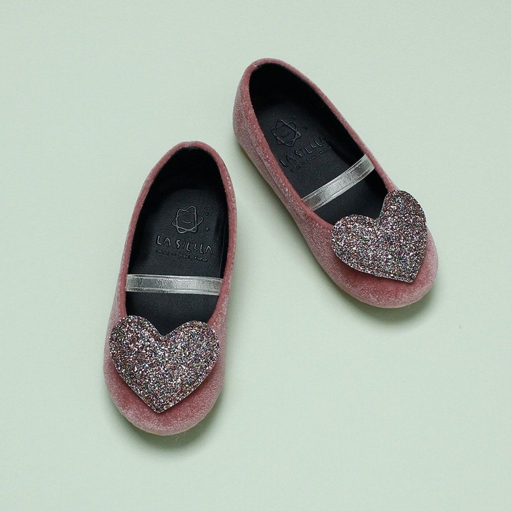 1676843001_4022855879